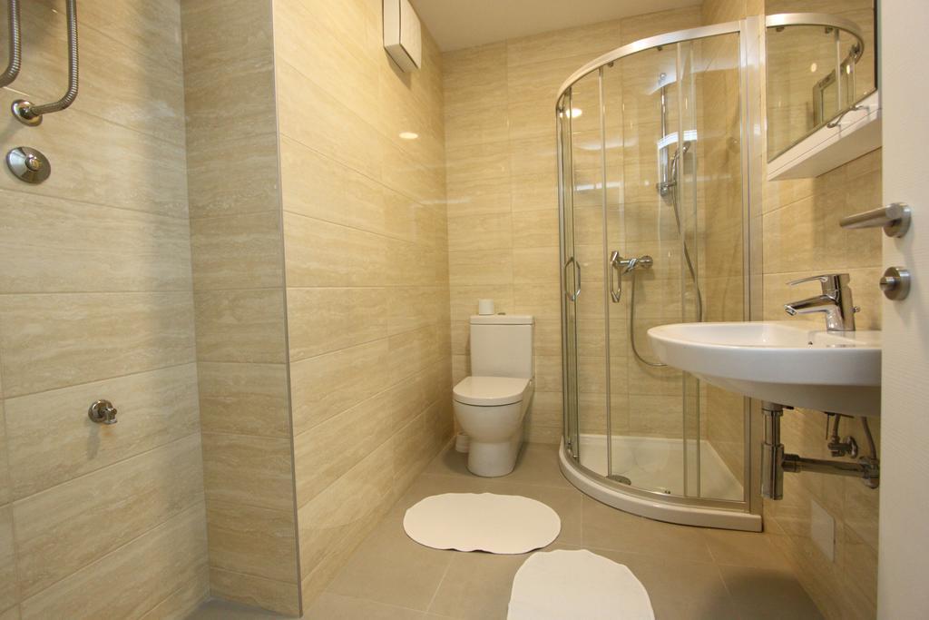 New Belgrade Apartments Magnetic, Parking 5 Evra Dan Bagian luar foto